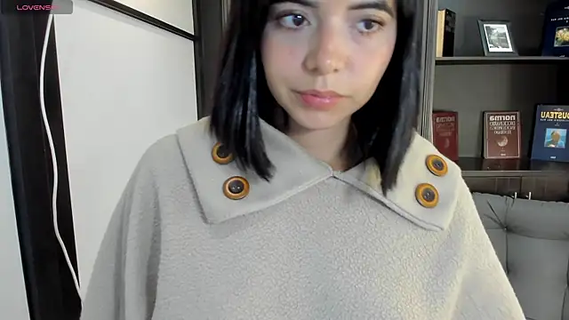 NicolRoss  online show from 09/23/25, 12:45