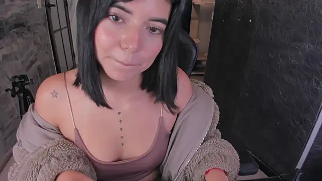 NicolRoss  online show from 10/27/25, 03:24