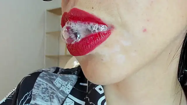 Snapshot of Katty_mouth chatting on 10/03/25, 08:54 Katty mouth online show from 10/03/25, 08:54