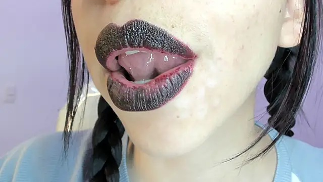 Snapshot of Katty_mouth chatting on 06/19/26, 05:19 Katty mouth online show from 06/19/26, 05:19