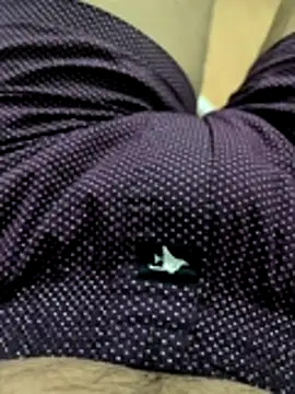 hitlar1026 online show from 12/21/25, 04:08