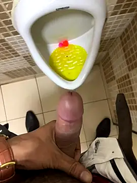 hitlar1026 online show from 12/03/25, 01:32