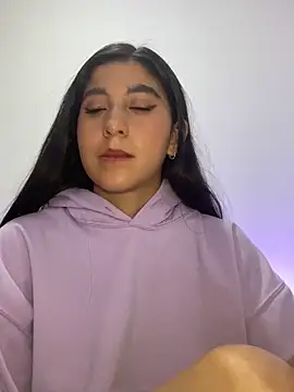 Snapshot of BubbleGumm_ chatting on 02/19/25, 05:27 BubbleGumm online show from 02/19/25, 05:27