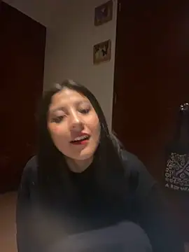 Snapshot of BubbleGumm_ chatting on 03/03/25, 11:56 BubbleGumm online show from 03/03/25, 11:56