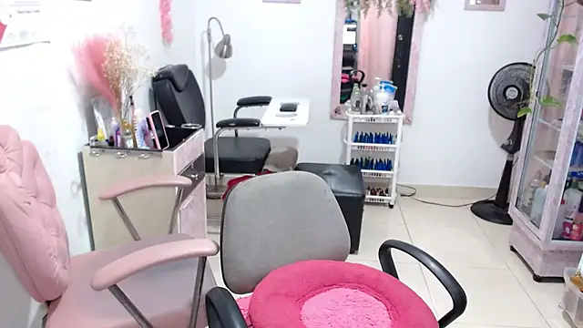 titsbiglovers online show from 05/20/26, 04:15