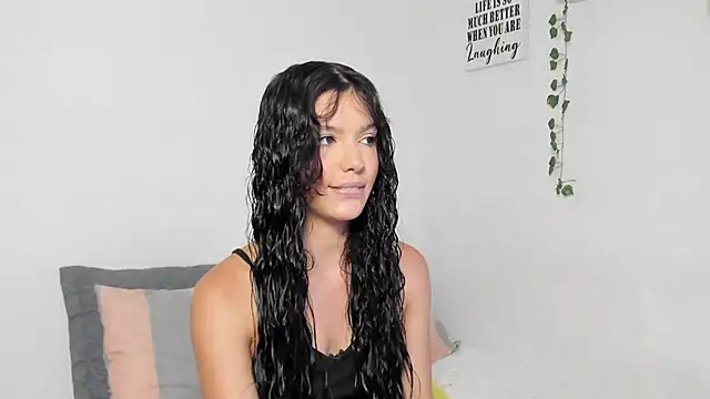 Emperatriiz online show from 10/19/25, 06:21