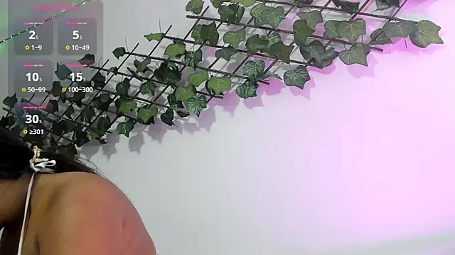 PaulinaSwan online show from 10/22/25, 02:44