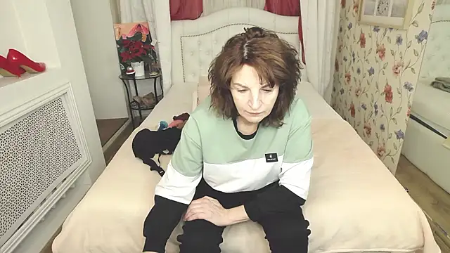 AmiHotGranny online show from 01/16/26, 06:39