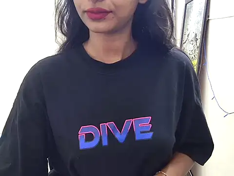 tanvi-00 online show from 10/04/25, 06:09