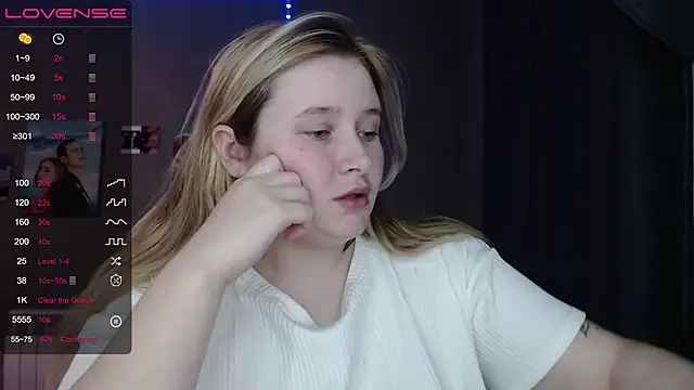 Light Luna online show from 11/29/25, 03:45