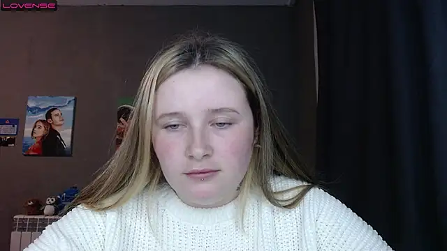 Light Luna online show from 09/19/25, 02:54