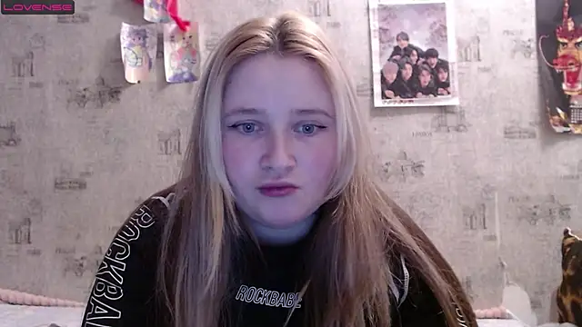 Light Luna online show from 11/17/25, 12:53