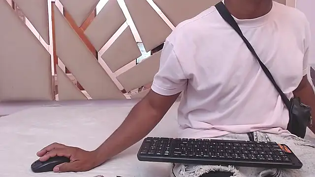 you and i9 online show from 11/05/25, 07:28