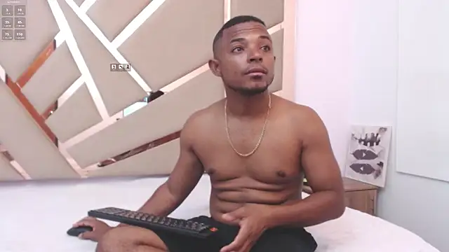 Snapshot of you_and_i9 chatting on 02/11/26, 07:36 you and i9 online show from 02/11/26, 07:36