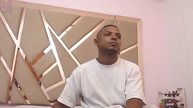 Snapshot of you_and_i9 chatting on 01/12/26, 08:15 you and i9 online show from 01/12/26, 08:15