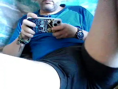 Snapshot of daky_86 chatting on 09/17/25, 03:36 daky 86 online show from 09/17/25, 03:36
