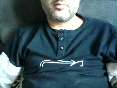 Snapshot of daky_86 chatting on 10/24/25, 03:44 daky 86 online show from 10/24/25, 03:44