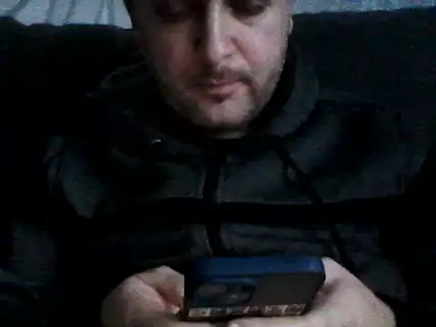 Snapshot of daky_86 chatting on 02/22/25, 04:09 daky 86 online show from 02/22/25, 04:09