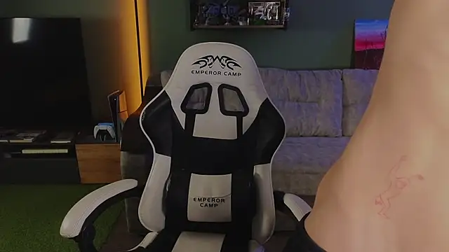 TeddyLiLboy online show from 12/04/25, 02:27