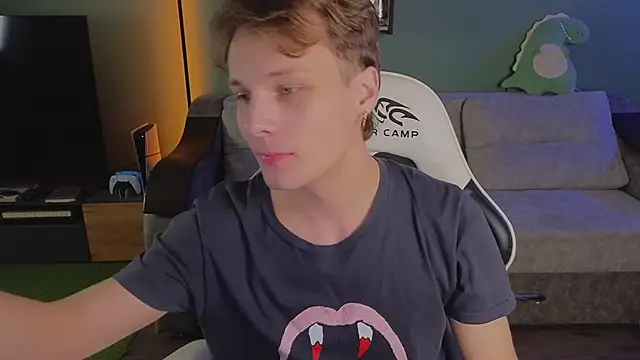 TeddyLiLboy online show from 11/14/25, 05:16