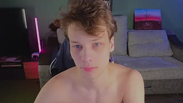 TeddyLiLboy online show from 04/12/26, 04:32