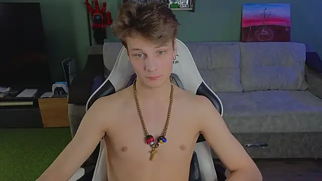 TeddyLiLboy online show from 12/21/25, 10:10