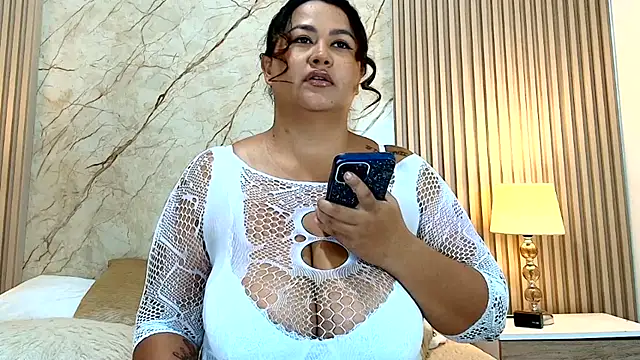 Snapshot of IsabellMendez_ chatting on 07/24/26, 09:11 IsabellMendez online show from 07/24/26, 09:11
