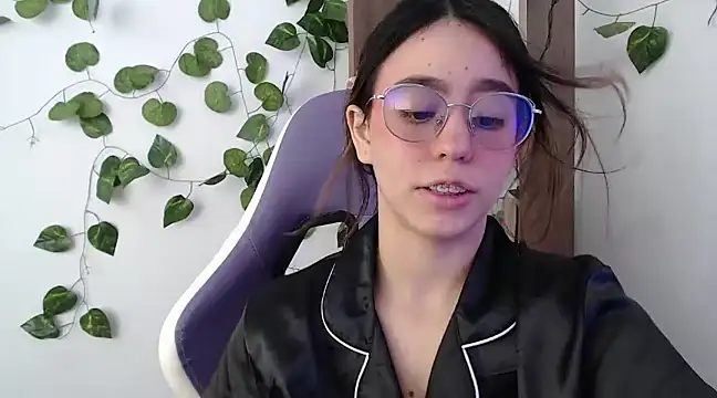 BlairVicent online show from 03/18/25, 03:22