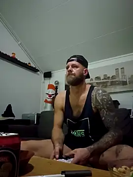 eltoulou online show from 12/21/25, 01:19