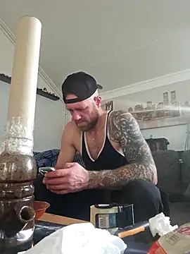 eltoulou online show from 12/15/25, 12:55