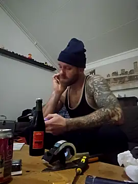 eltoulou online show from 12/14/25, 11:54