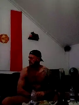 Snapshot of eltoulou chatting on 03/02/25, 05:41 eltoulou online show from 03/02/25, 05:41