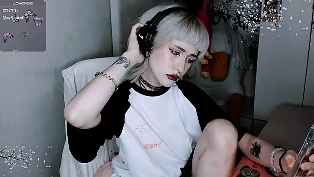 say mary online show from 11/09/25, 04:55