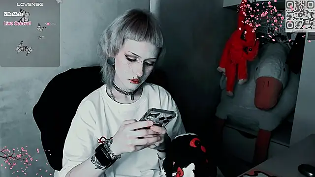 say mary online show from 11/22/25, 02:38