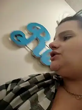 Snapshot of BeckiTooSweet chatting on 02/27/25, 02:57 BeckiTooSweet online show from 02/27/25, 02:57