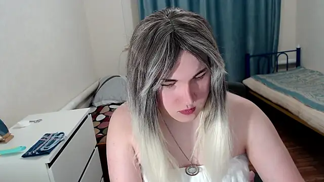 EvaMiron online show from 03/07/26, 05:40