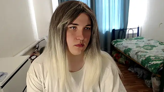 EvaMiron online show from 04/14/26, 10:42