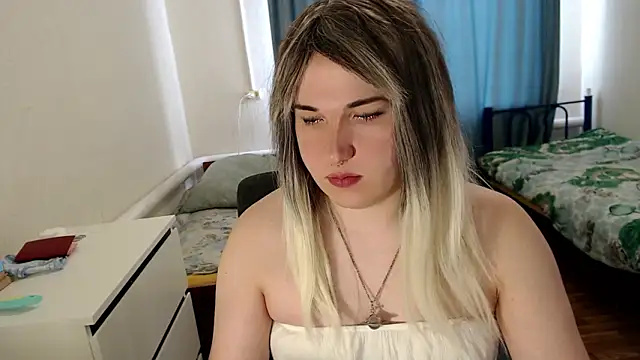 EvaMiron online show from 03/05/26, 09:39