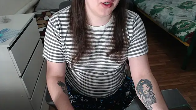 Snapshot of EvaMiron chatting on 01/31/26, 08:07 EvaMiron online show from 01/31/26, 08:07