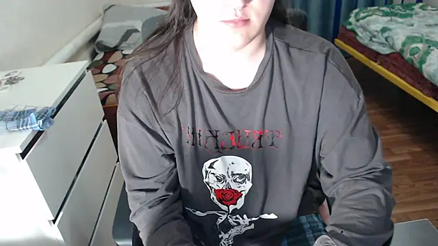 EvaMiron online show from 11/06/25, 01:20