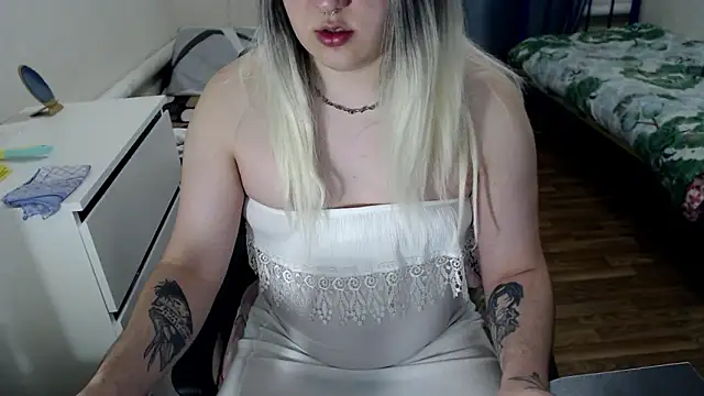 EvaMiron online show from 03/15/26, 01:23