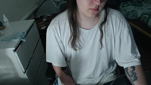 EvaMiron online show from 11/10/25, 07:57