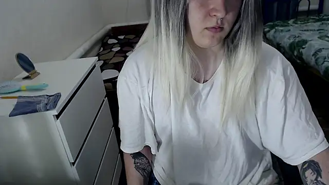 EvaMiron online show from 03/28/26, 04:30