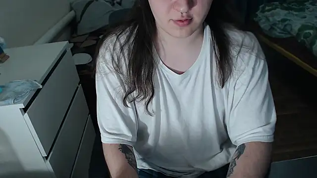 EvaMiron online show from 11/11/25, 08:31