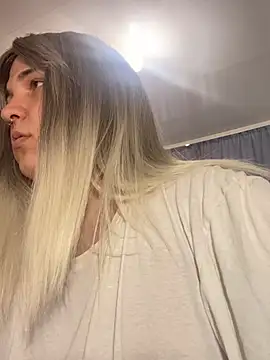 EvaMiron online show from 03/29/26, 01:35