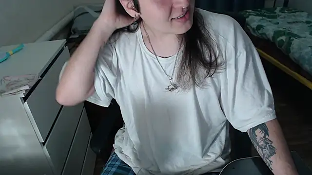 EvaMiron online show from 10/13/25, 11:45