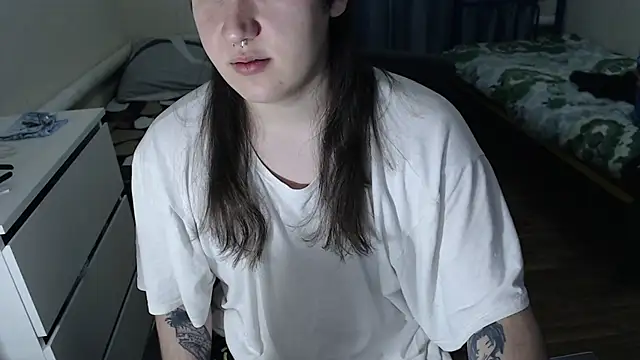 EvaMiron online show from 12/05/25, 06:50