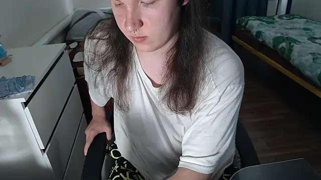 EvaMiron online show from 09/22/25, 09:26