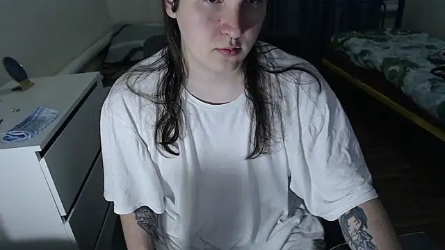 EvaMiron online show from 10/16/25, 07:55