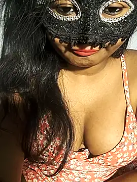 FANTASY QUEEN 07 online show from 04/13/26, 09:35